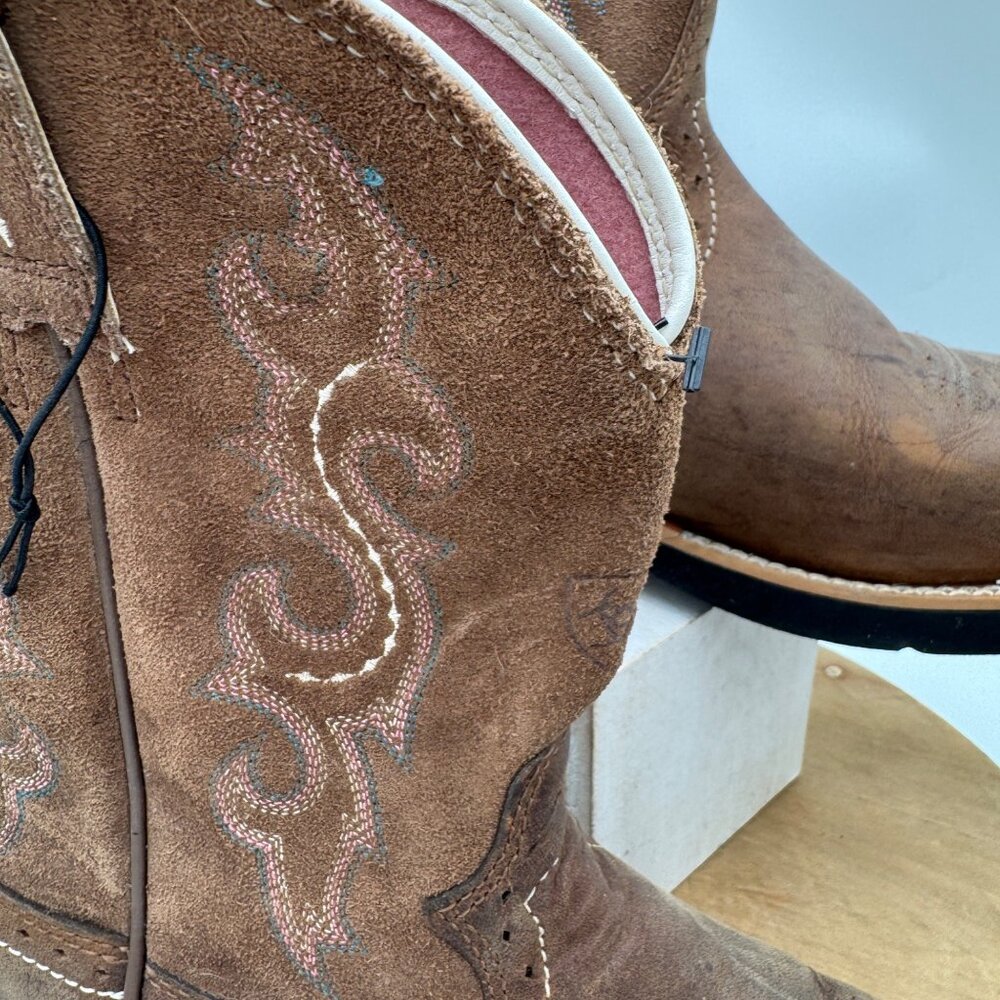 Ariat Women's Fatbaby Heritage Dapper Western Boots are identified by the style - Picture 3 of 16